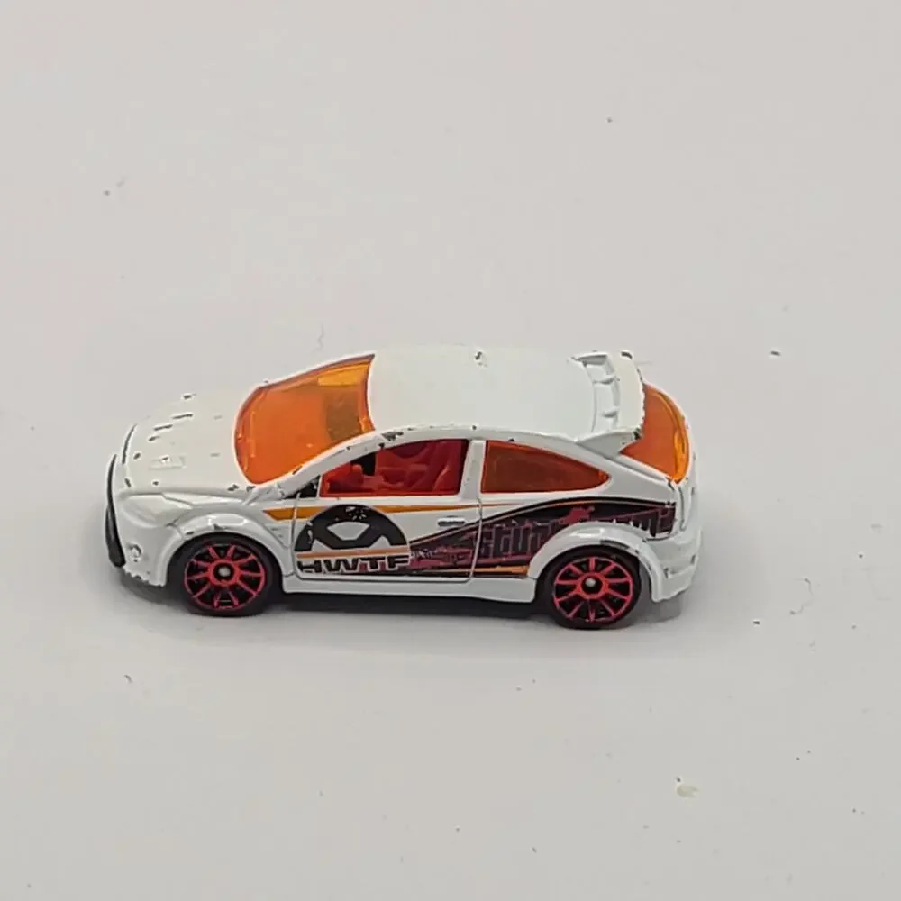Hot Wheels~2010 Ford Focus RS HWTF White & Orange Toy Car